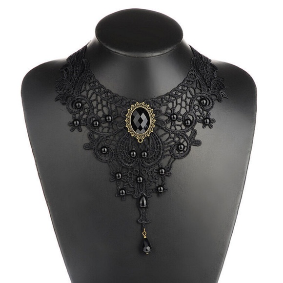 Black Crochet Victorian Gothic Bib Choker Necklace - Picture 2 of 6